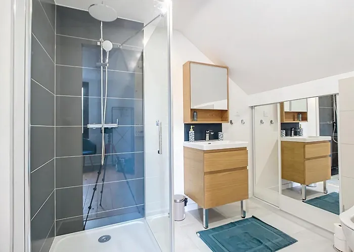 Chez Eléonore Et Axel Couette-café *