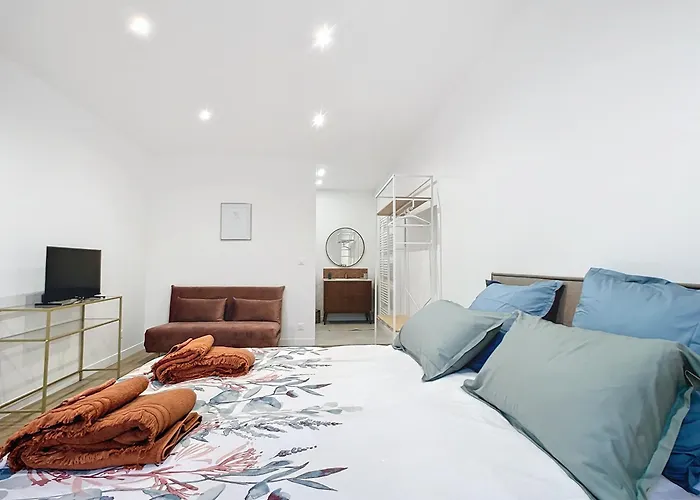 Chez Eléonore Et Axel Couette-café *